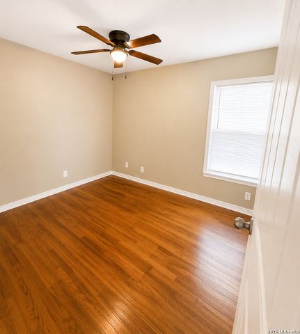 784 SAMUELS ST, New Braunfels, TX 78130