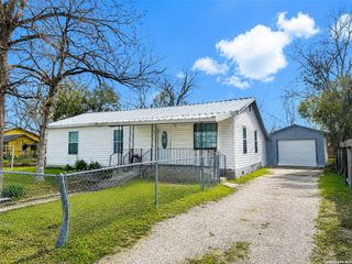 784 SAMUELS ST, New Braunfels, TX 78130