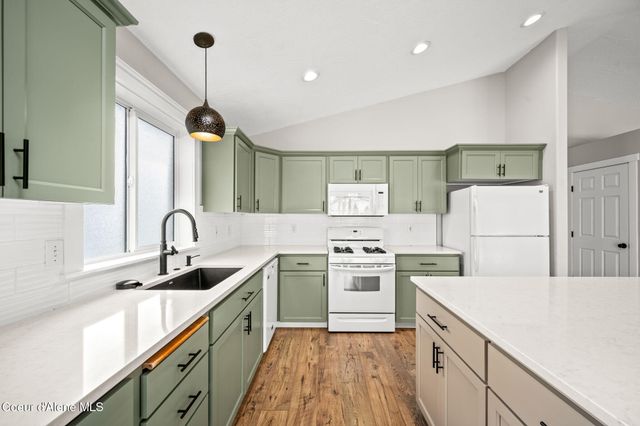 1201 W Edgewood CIR, Coeur D'alene, ID 83815