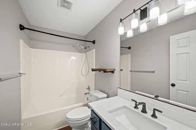 1201 W Edgewood CIR, Coeur D'alene, ID 83815