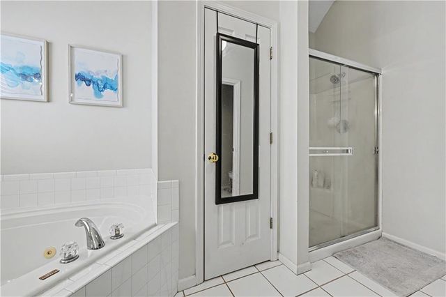 17013 E 43rd Street S, Independence, MO 64055