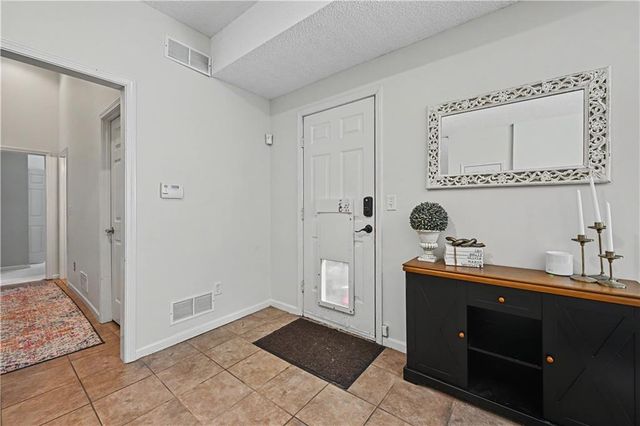 17013 E 43rd Street S, Independence, MO 64055