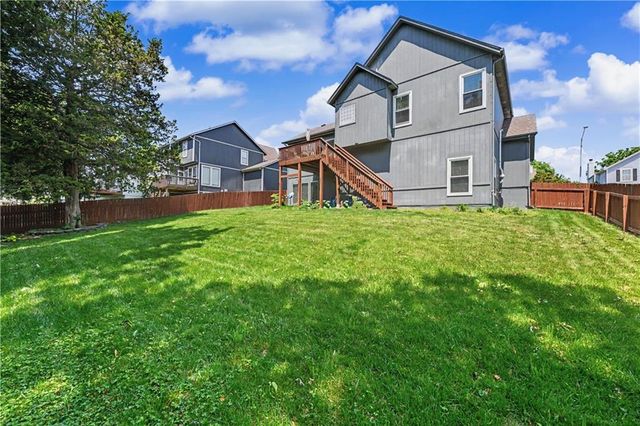 17013 E 43rd Street S, Independence, MO 64055
