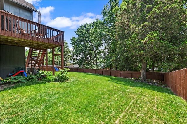 17013 E 43rd Street S, Independence, MO 64055