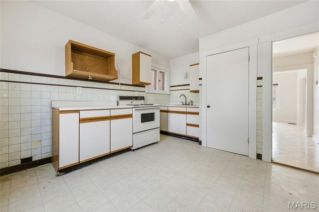 4609 Milentz Avenue, St Louis, MO 63116