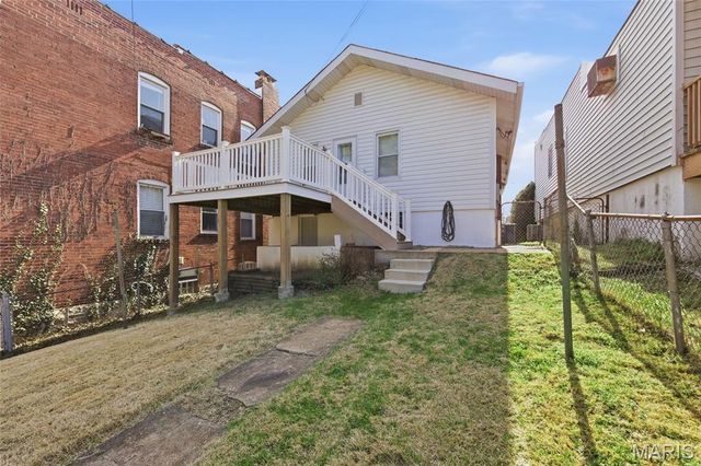 4609 Milentz Avenue, St Louis, MO 63116