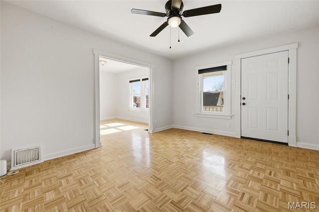 4609 Milentz Avenue, St Louis, MO 63116