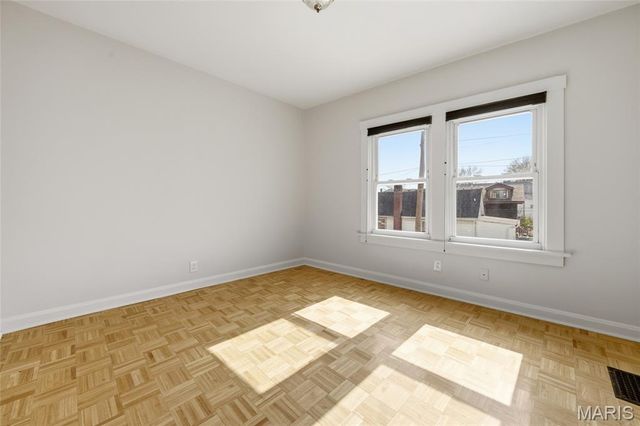 4609 Milentz Avenue, St Louis, MO 63116