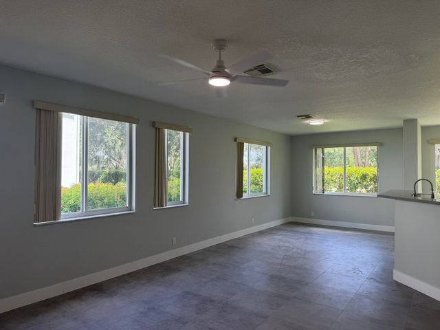 3251 LAUREL RIDGE Circle, Riviera Beach, FL 33404