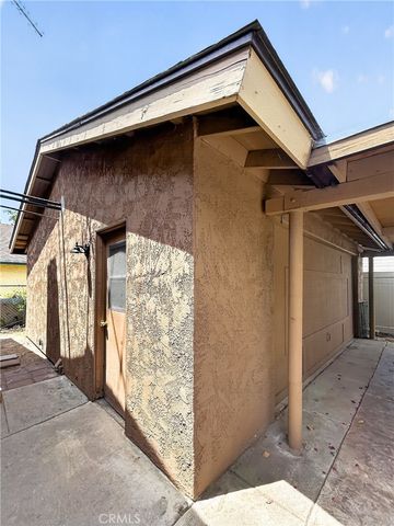 7451 Diamond, Riverside, CA 92504
