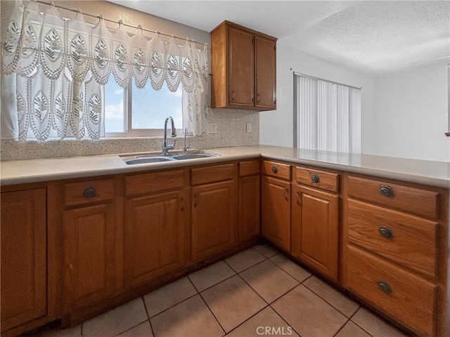 7451 Diamond, Riverside, CA 92504