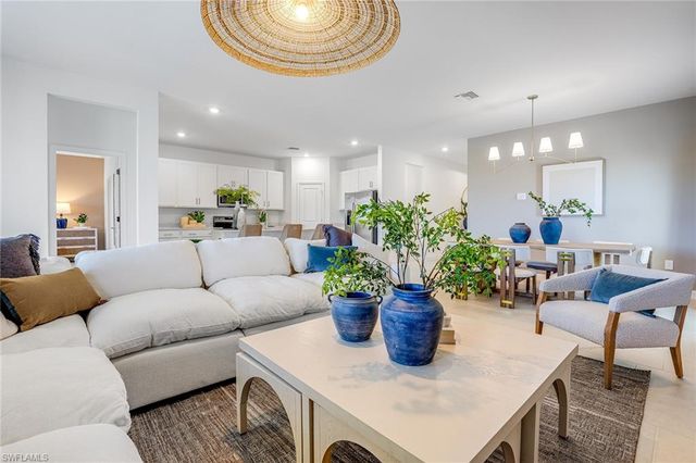 3929 Passion Vine DR, Alva, FL 33920