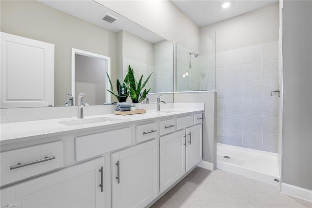 3929 Passion Vine DR, Alva, FL 33920