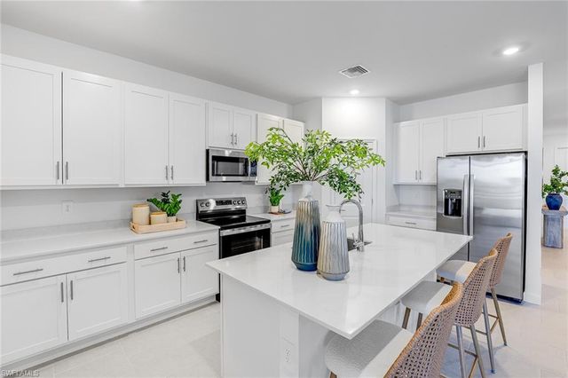 3929 Passion Vine DR, Alva, FL 33920