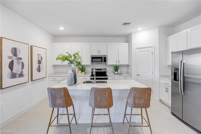 3929 Passion Vine DR, Alva, FL 33920