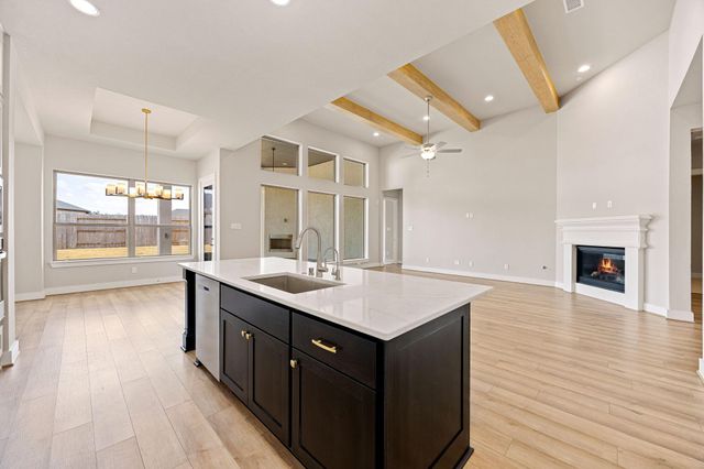 302 Marsh Wren Way, Magnolia, TX 77354