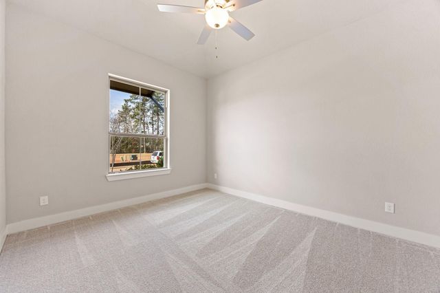 302 Marsh Wren Way, Magnolia, TX 77354