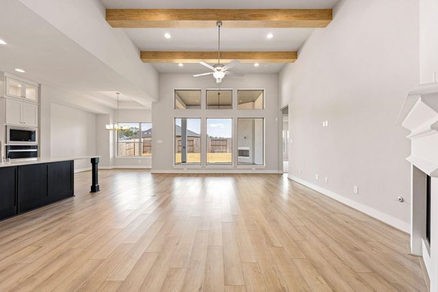 302 Marsh Wren Way, Magnolia, TX 77354