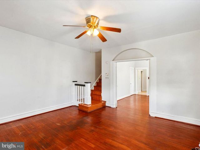 124 ARNOLD RD, Ardmore, PA 19003