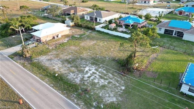1708 Kismet PKWY W, Cape Coral, FL 33993