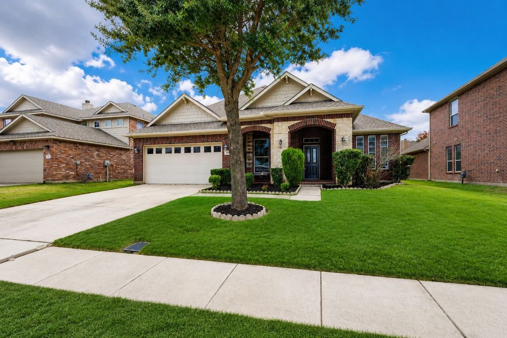 2728 Cameron Bay Drive, Lewisville, TX 75056