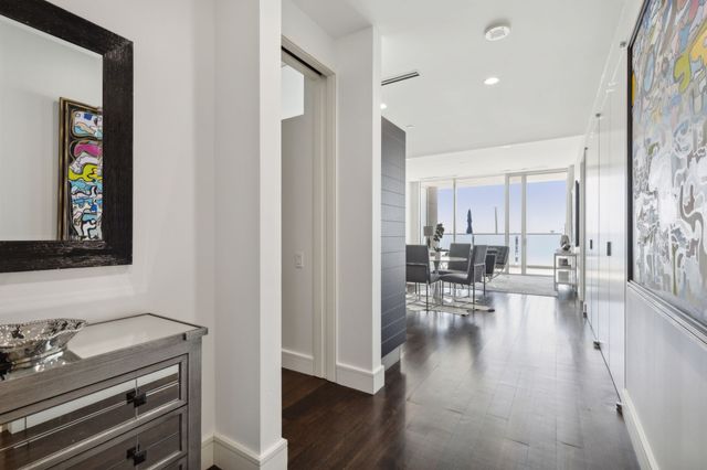 2408 Victory Park Lane 741, Dallas, TX 75219