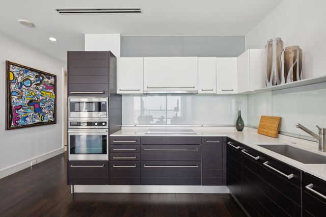 2408 Victory Park Lane 741, Dallas, TX 75219