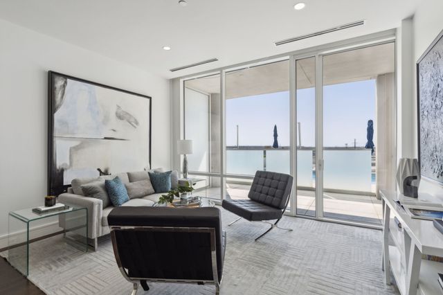 2408 Victory Park Lane 741, Dallas, TX 75219