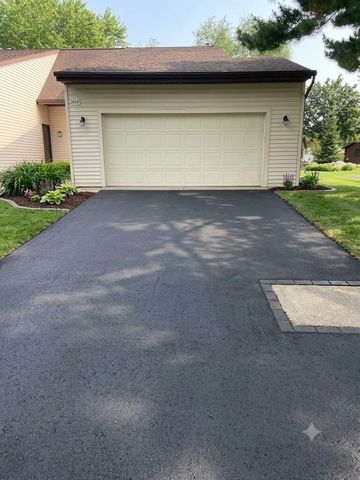 2664 Stonevalley Drive Sw 33, City Of Wyoming, MI 49519
