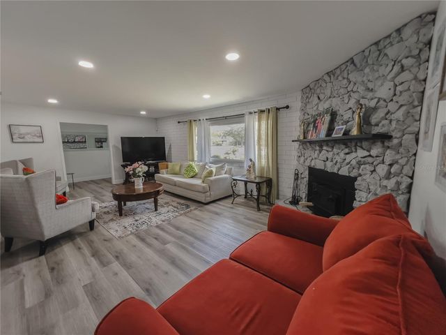 1810 ANCHOR AVENUE, Deland, FL 32720