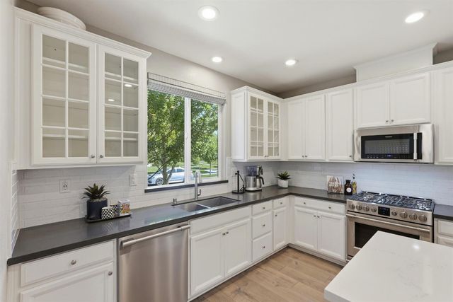 3137 Forney Way, Sacramento, CA 95816