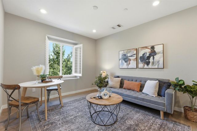3137 Forney Way, Sacramento, CA 95816