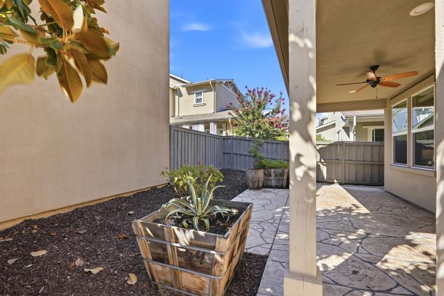 3137 Forney Way, Sacramento, CA 95816