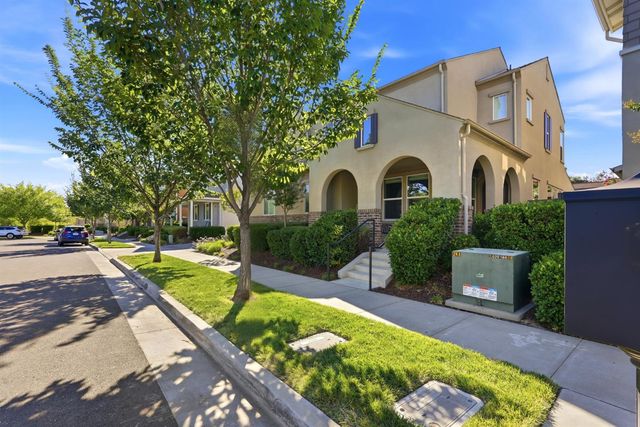 3137 Forney Way, Sacramento, CA 95816