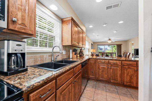 101 Westwood Drive 101, Kimberling City, MO 65686