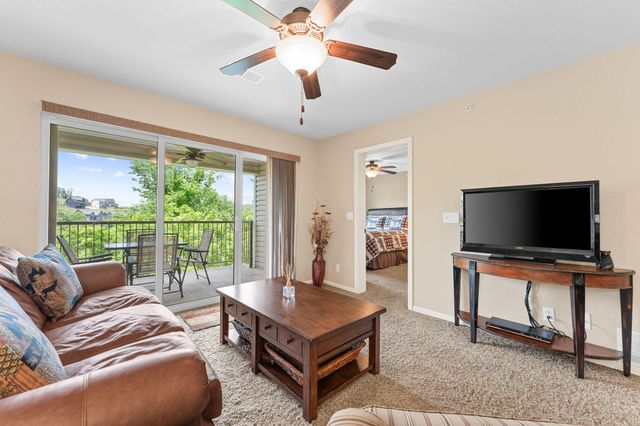 101 Westwood Drive 101, Kimberling City, MO 65686