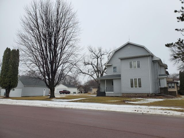 808 Adams Avenue, Westbrook, MN 56183