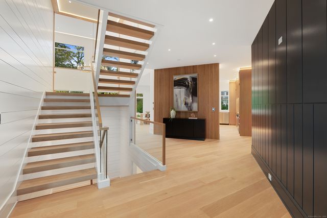 25 Dialstone Lane, Greenwich, CT 06878