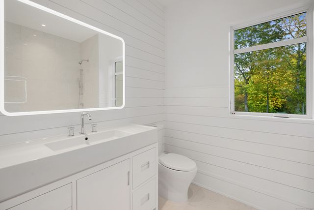 25 Dialstone Lane, Greenwich, CT 06878