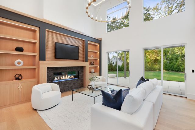 25 Dialstone Lane, Greenwich, CT 06878