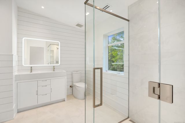 25 Dialstone Lane, Greenwich, CT 06878