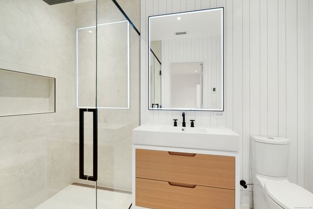 25 Dialstone Lane, Greenwich, CT 06878