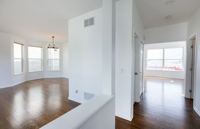 4257 N Kolmar Avenue, Chicago, IL 60641