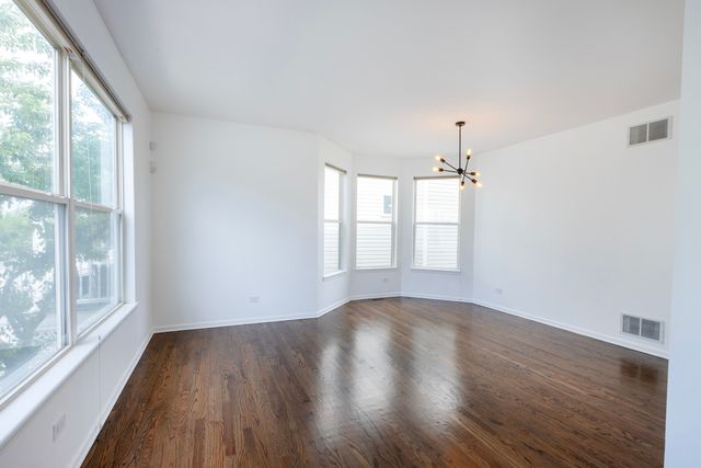 4257 N Kolmar Avenue, Chicago, IL 60641