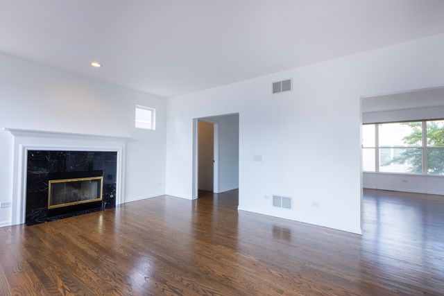 4257 N Kolmar Avenue, Chicago, IL 60641