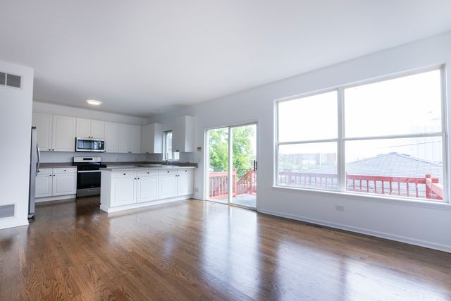 4257 N Kolmar Avenue, Chicago, IL 60641