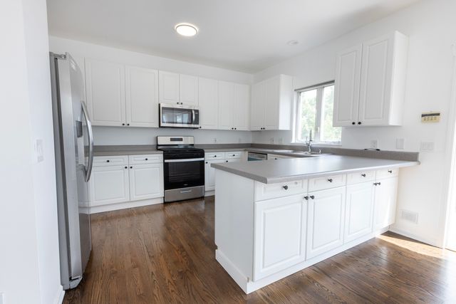 4257 N Kolmar Avenue, Chicago, IL 60641