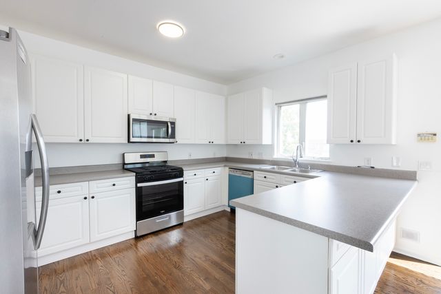 4257 N Kolmar Avenue, Chicago, IL 60641