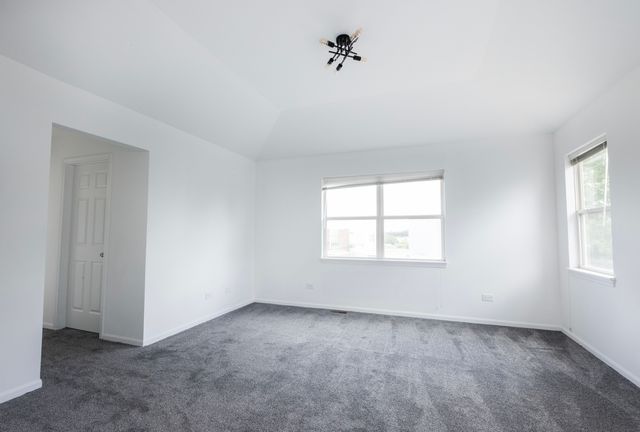 4257 N Kolmar Avenue, Chicago, IL 60641