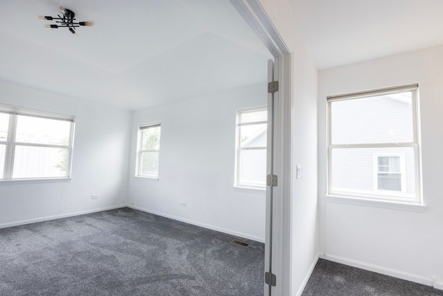 4257 N Kolmar Avenue, Chicago, IL 60641